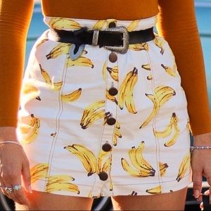 UO Banana Skirt ✨